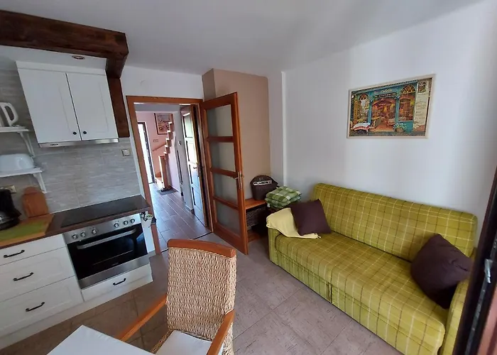 Ori Apartament *